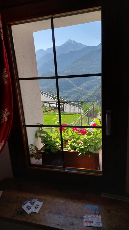 Beb Luca76 Bed & Breakfast Avise Exterior photo